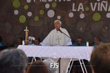 La Viña procesiona a su patrona en la despedida de sus fiestas patronales/Francisco Javier Santana y TA.